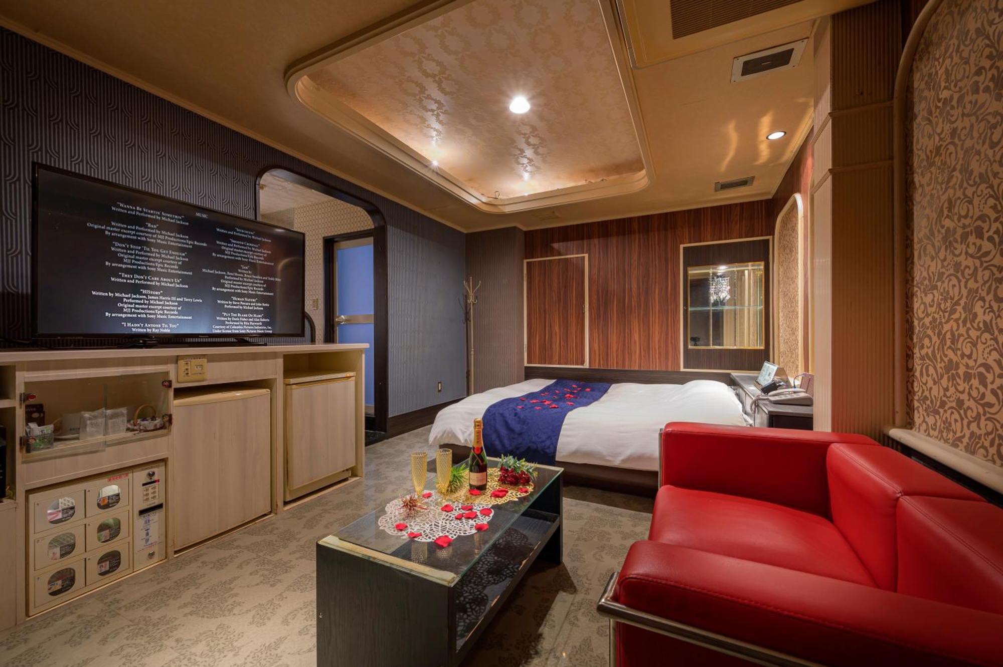 Hotel Mobilia (Adults Only) Tsurugashima المظهر الخارجي الصورة