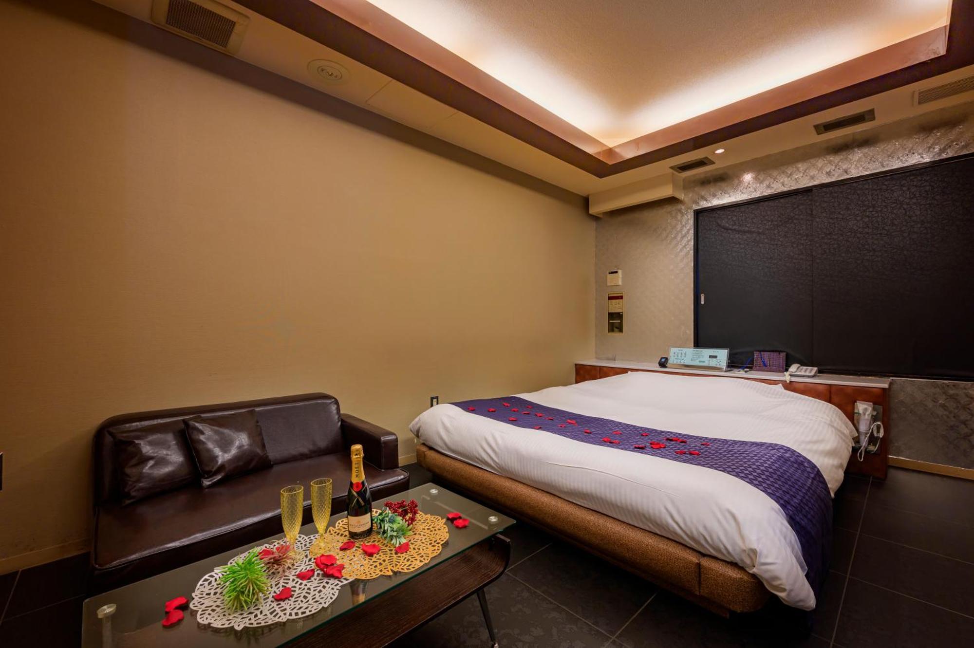 Hotel Mobilia (Adults Only) Tsurugashima المظهر الخارجي الصورة